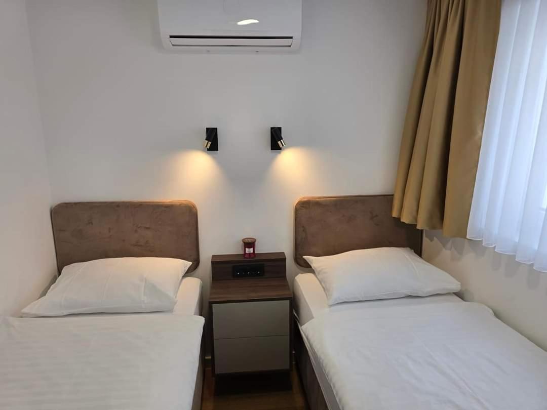 Apartamento Osijek Luxury Center - Self Check In, Free Private Parking, Ulica Ivana Gundulica 82 Exterior foto