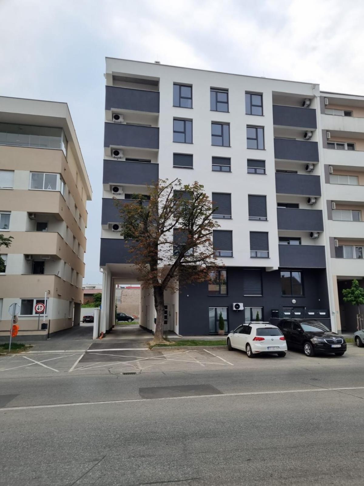 Apartamento Osijek Luxury Center - Self Check In, Free Private Parking, Ulica Ivana Gundulica 82 Exterior foto