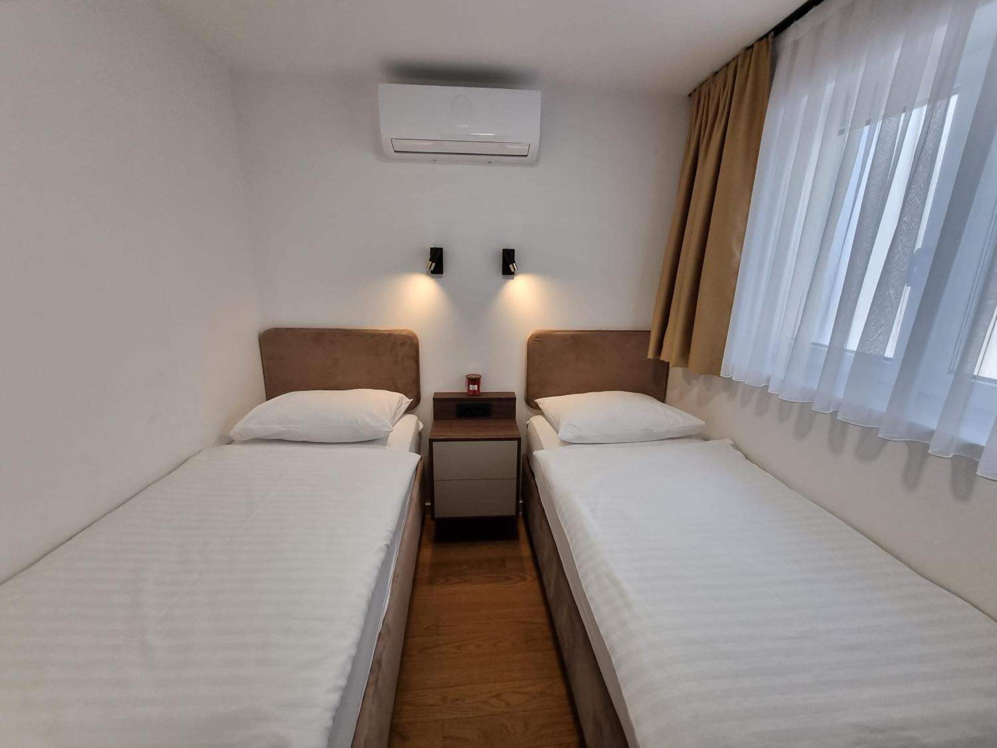 Apartamento Osijek Luxury Center - Self Check In, Free Private Parking, Ulica Ivana Gundulica 82 Exterior foto